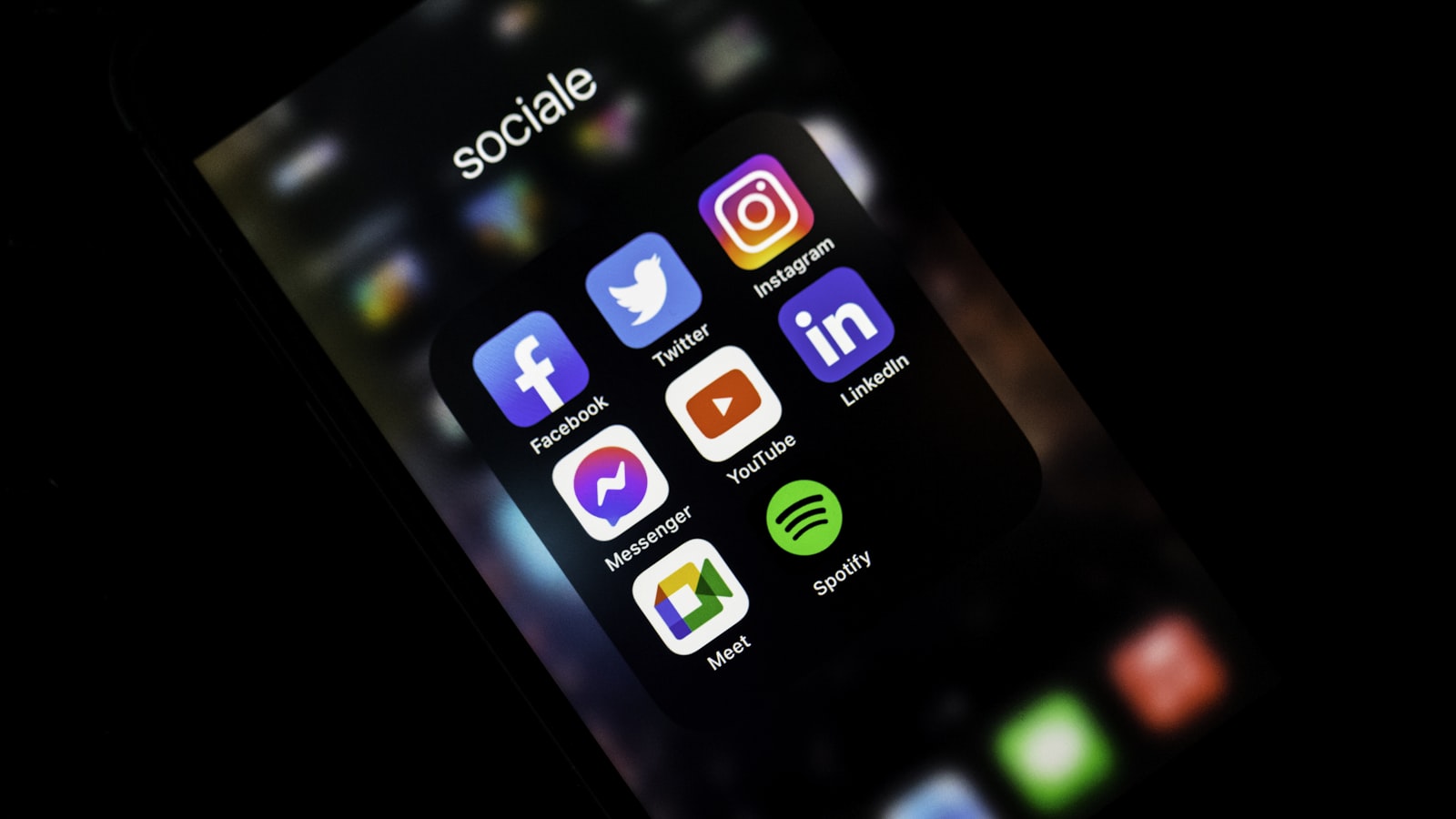 Feed Diet 7 Hari: Tips dan Trik Melatih Algoritma Media Sosial Biar Timeline Lebih Berguna di 2026